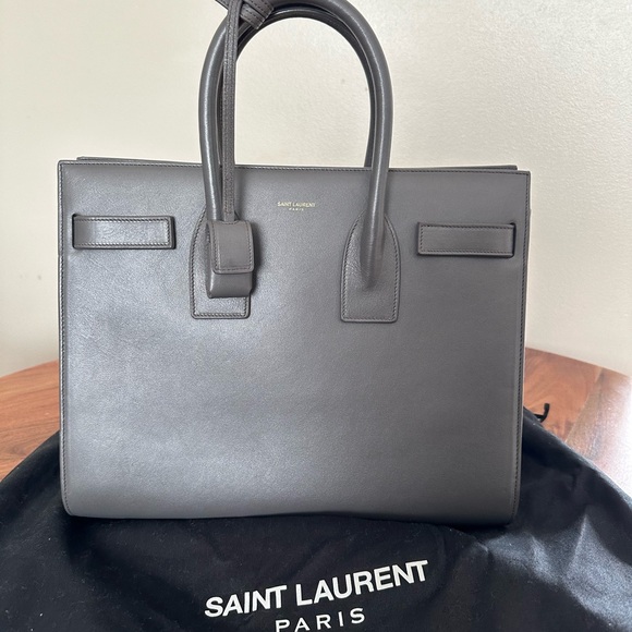 Authentic Medium Calf Skin Sac Du Jour - Picture 2 of 5